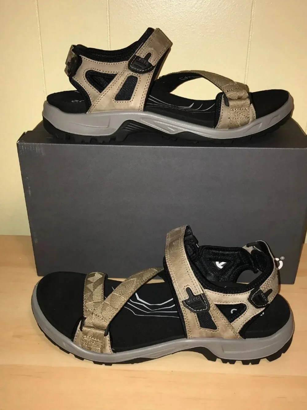 Men's ECCO Offroad Yucatan Coast Sandals Size 13-13.5